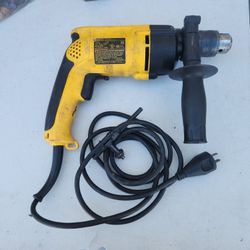 Dewalt DW511 Type 3 VSR Hammer Drill with Chuck Key