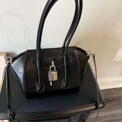 Givenchy Purse For Sale ! 