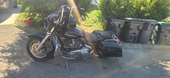 2008 Harley Davidson  FLHX