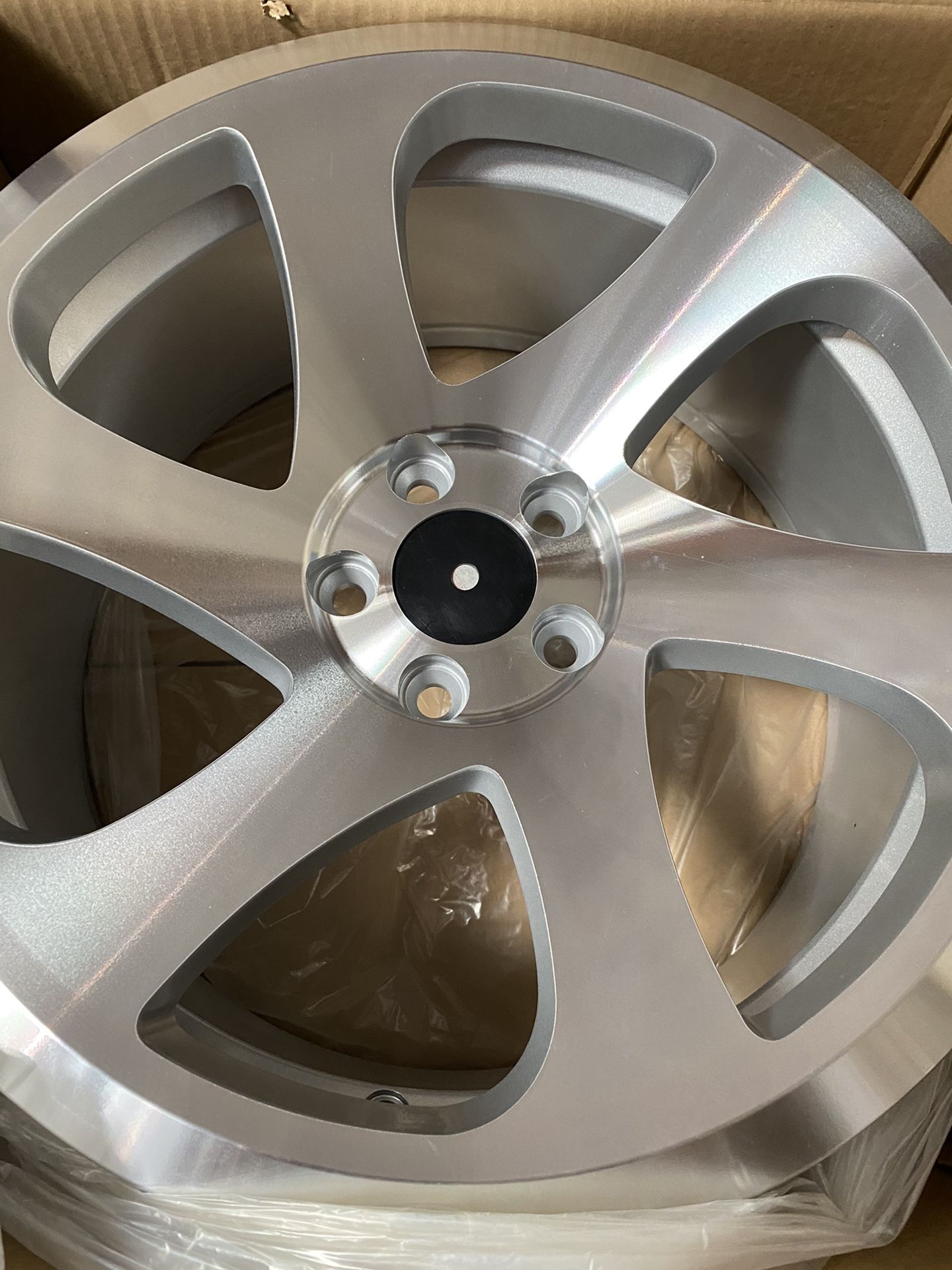631a2f8ffa04ab9913a51909_AV44- Avid.1 Wheels