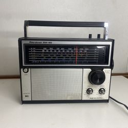 Radio Shack Realistic Patrolman SW-60 6-Band Shortwave Multiband Receiver Radio