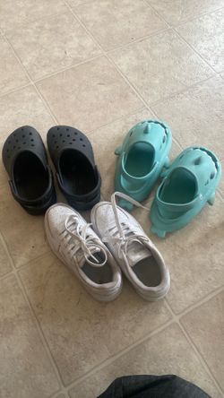 Girls Shoes - Size 1