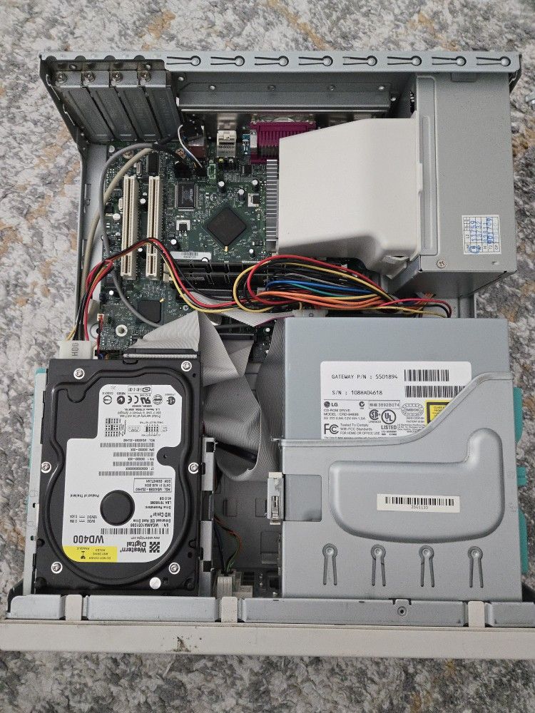 Windows XP Computer with AutoCAD LT and Microsoft Office