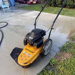 Cub Cadet. Lawnmower 