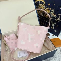 Women's bags, bucket bags,