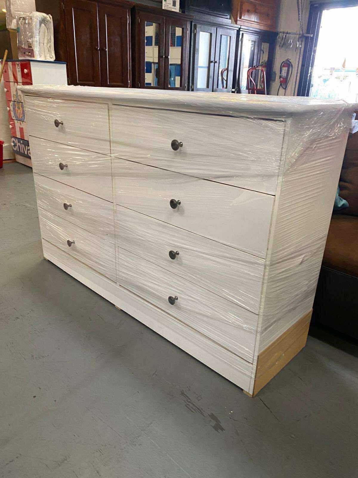 Cajonera Blanca Con 8-cajones