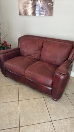 Sofa set with table