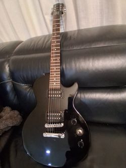 Black Les Paul Style Electric Guitar