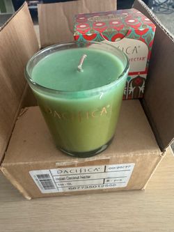 Pacifica Indian Coconut Nectar Candle *DISCONTINUED*