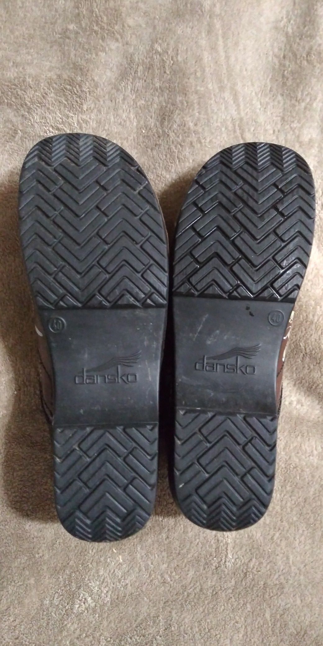 dansko sugar skull clogs