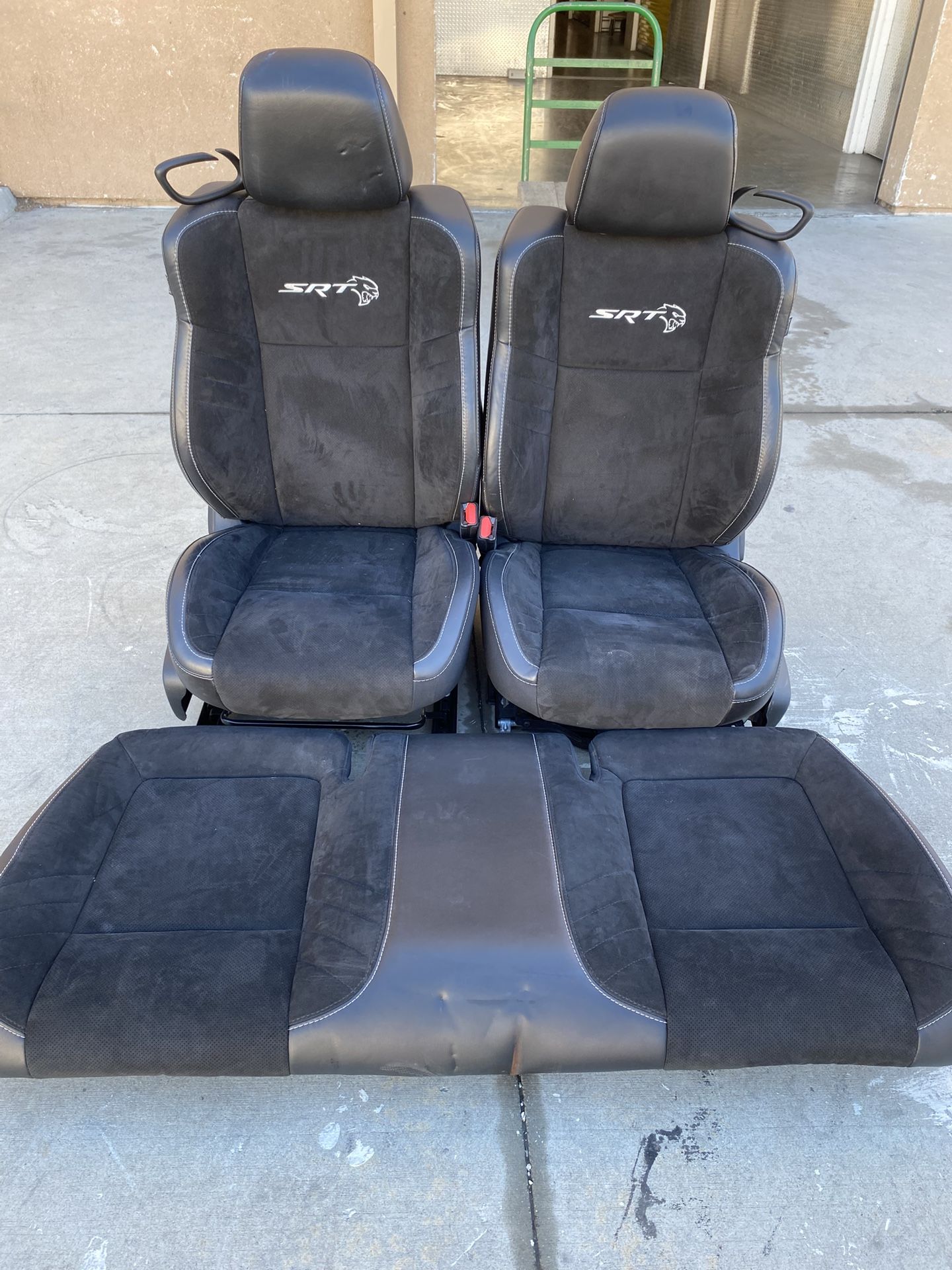 Dodge Challenger Seats