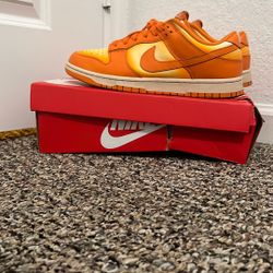 Wmns Dunk Low 'Magma Orange'