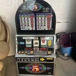 Five Times Pay Slot Machine 