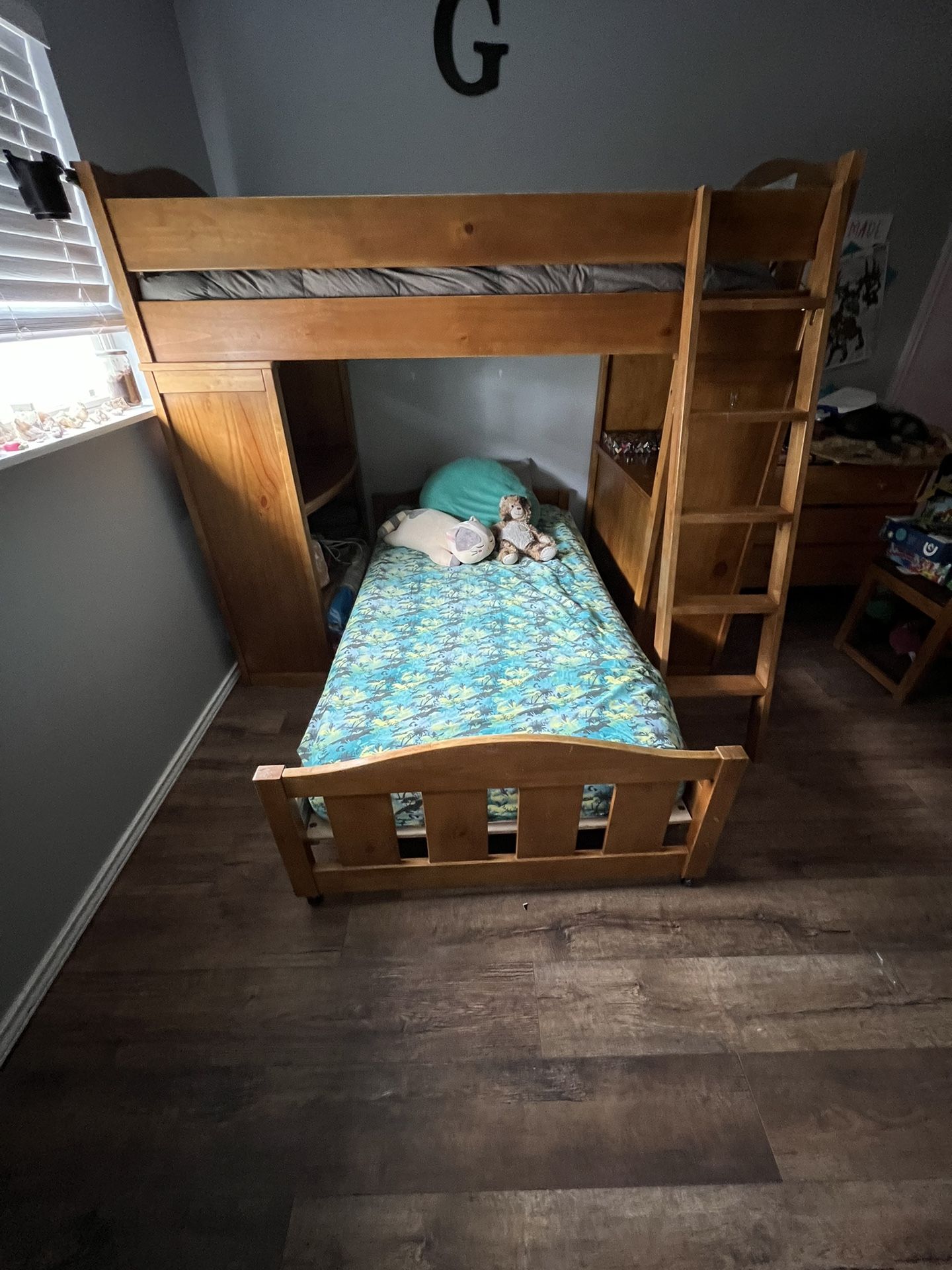 Bunk Beds T-shaped Frame