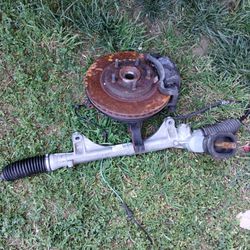 2014 Nissan Sentra SV  Rack And Pinion And Driver Side Wheel Assembly