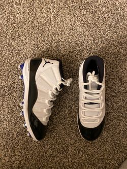Jordan Concord 11 Football (Size 11)