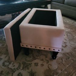 Ottoman / Storage