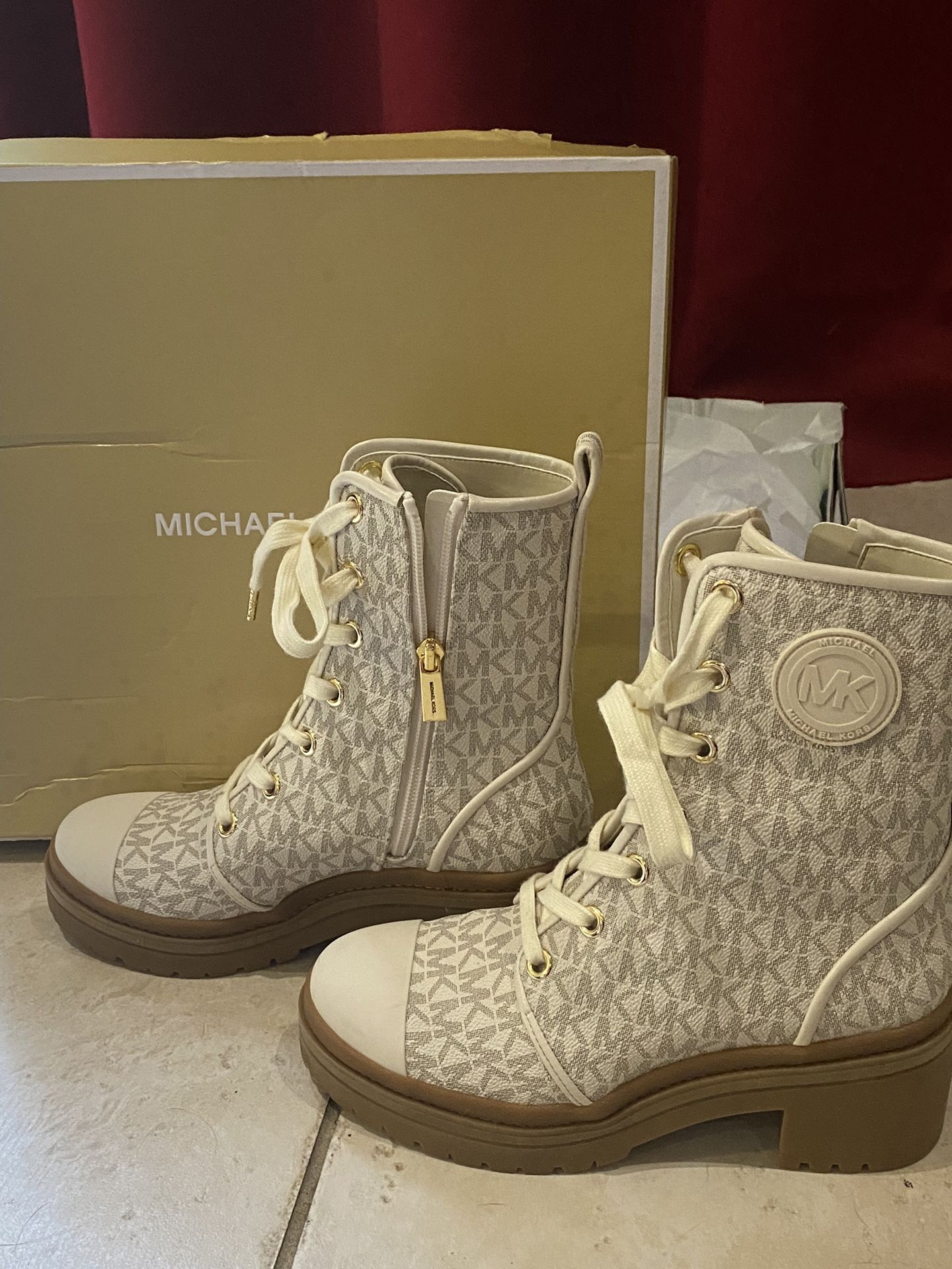 Michael Kors Tan Corey Bootie Size 7