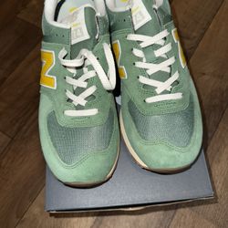 New Balance 574 Sneakers – Brand New