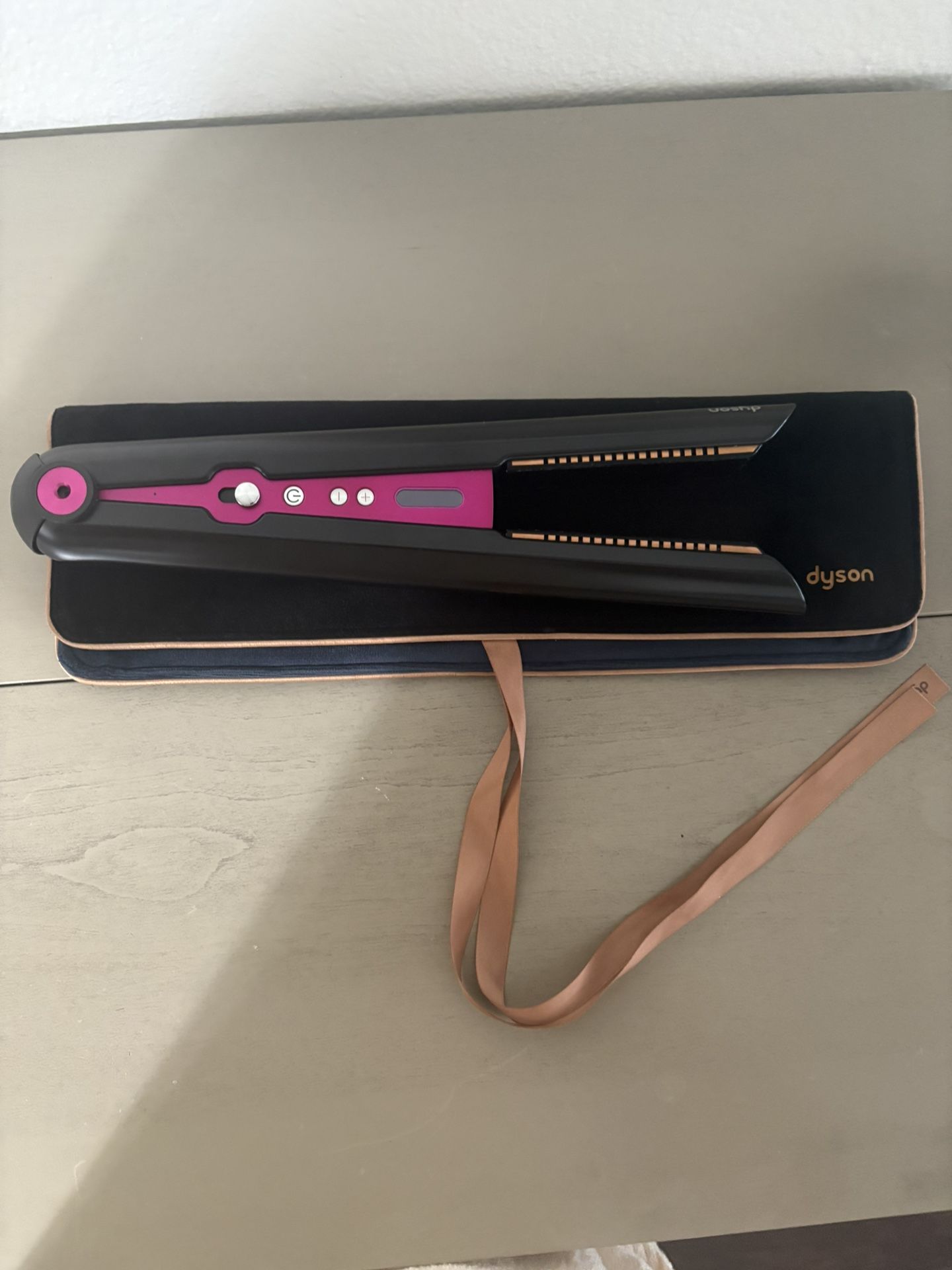 Dyson Corrale hair straightener