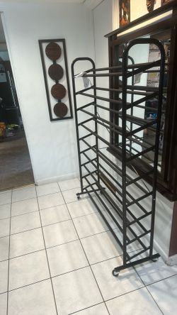 Shoes rack