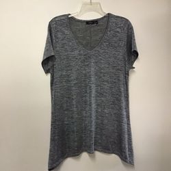 Women’s APT.9 Polyester/spandex gray short sleeve top… Size XL