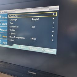 SAMSUNG 40IN FLAT SCREEN TV WITH REMOTE 