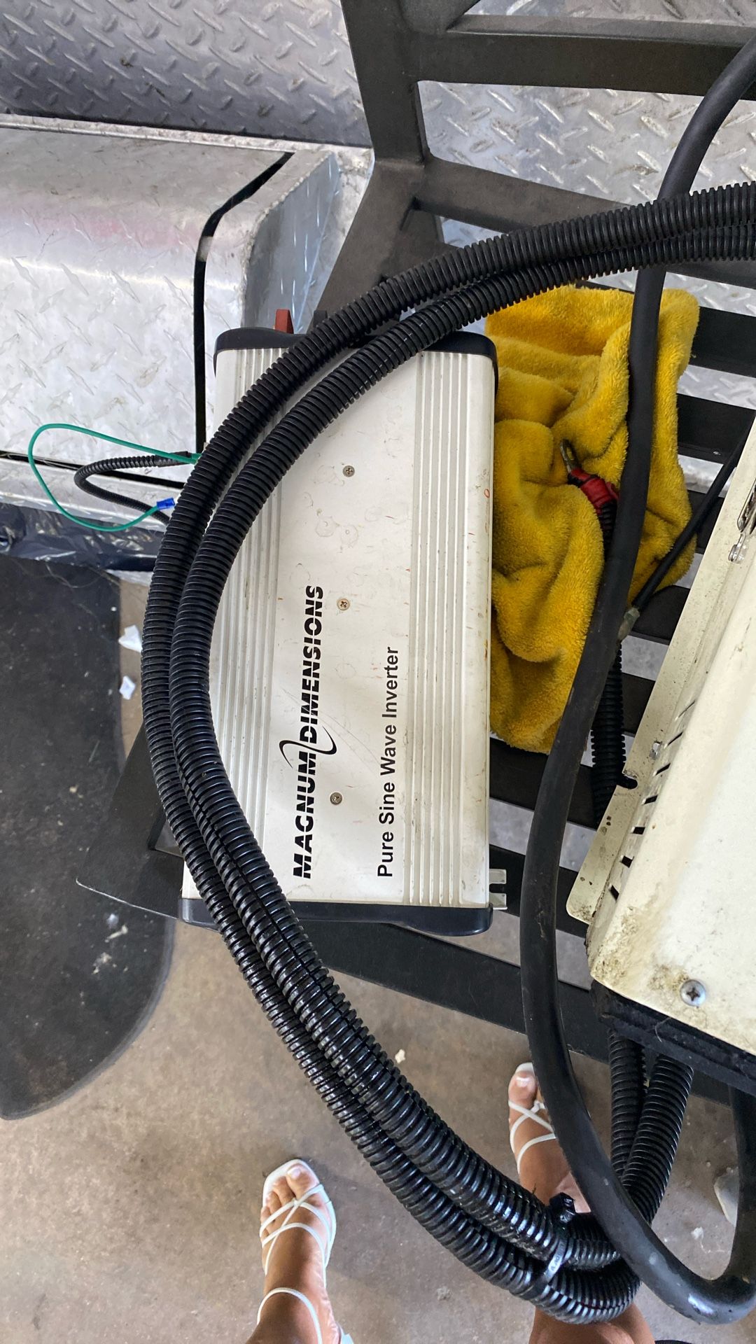 Power Inverter Magnum Dimensions