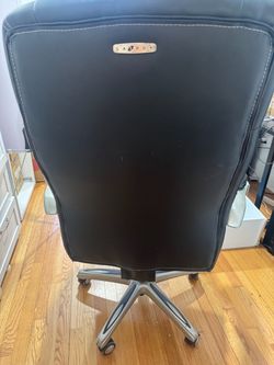 Lazy boy chair very comfy