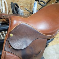English Saddle