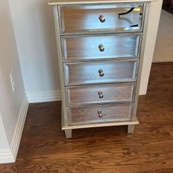 5 drawer stand