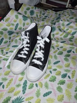 High top van style shoes 8.5 womens/6.5 mens