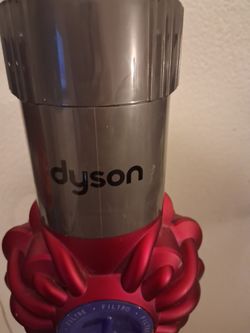 DYSON V6 CORDLESS STICK VACUUM JUST NEEDS A CHARGER