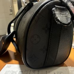 Luis Vuitton With Certificate And NFC TAG FROM LUIS VUITTON MADE IN FRANCE