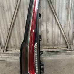 2015-2020 GMC Yukon XL Taillight Left Driver Brake Lamp NO OEM