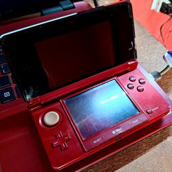 Nintendo 3DS Red Modded + 32GB