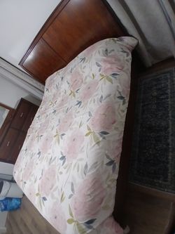 King bed frame in good condition