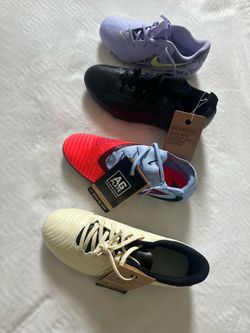 Soccer cleats/Bigs Kids Sizes
