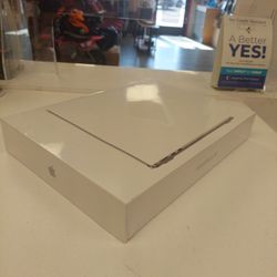 Macbook Air 13 Inch M2 Chip Brand New On Payments With $50 Down 
