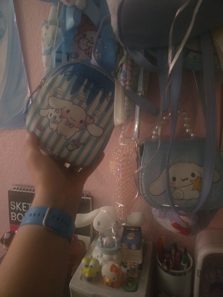 Hello Kitty Cinnamoroll