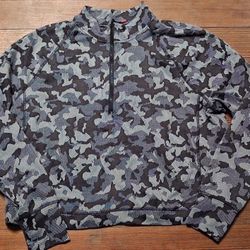 Women's Size Medium Pullover Long Sleeve Active Shirt Workout Running 