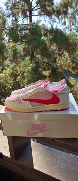 Travis Scott Jordan 1 low Tropical Pink Size 11