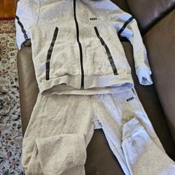 Boss Boys' cotton-blend fleece hoodie with logo print with sweatpants size 10
