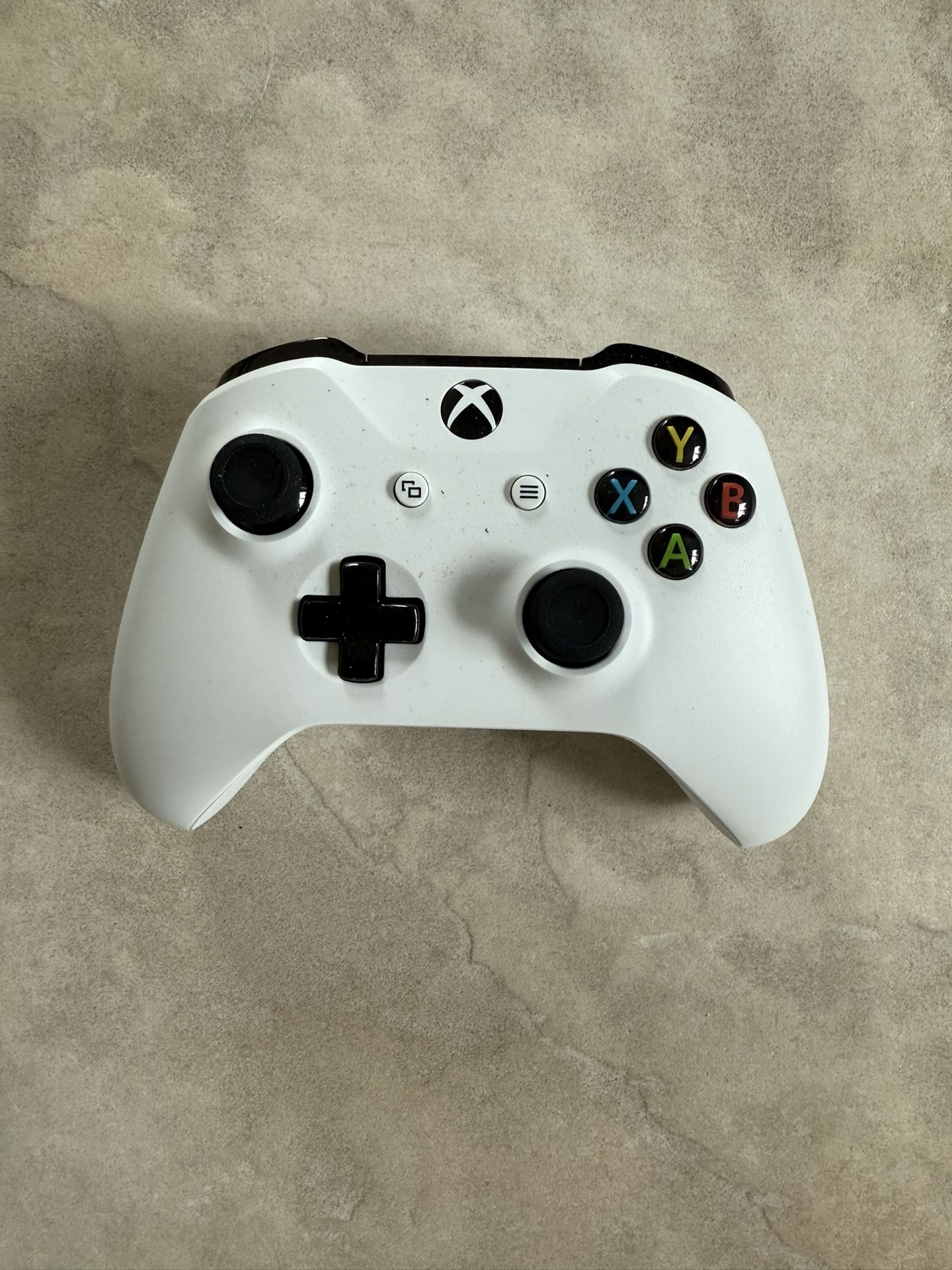 Xbox One Wireless Controller
