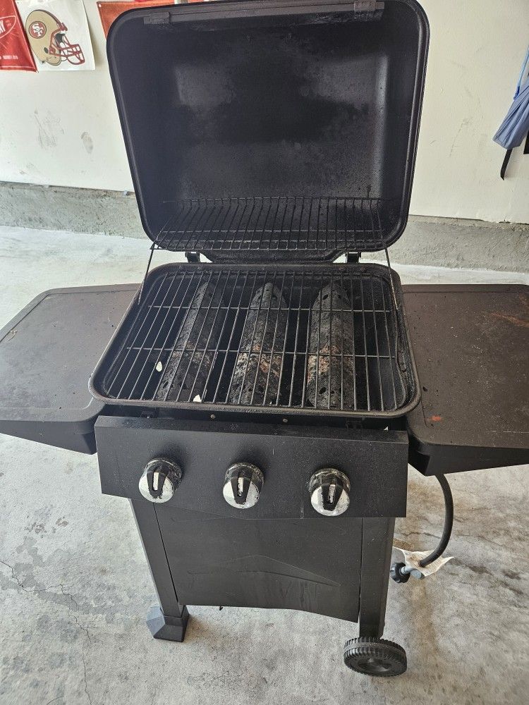 BBQ Grill 3 Burner 