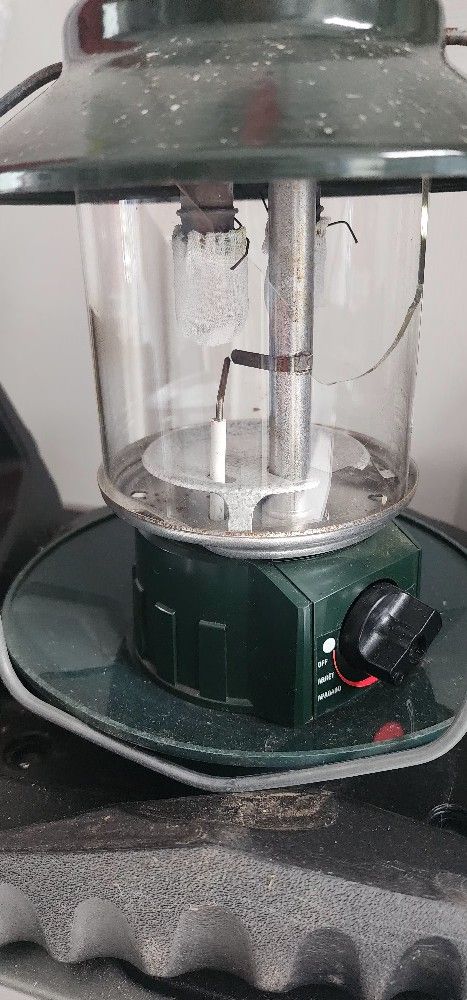 Coleman Propane Lantern With Case