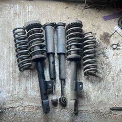 Strut Kit For 2012 Crysler 300 