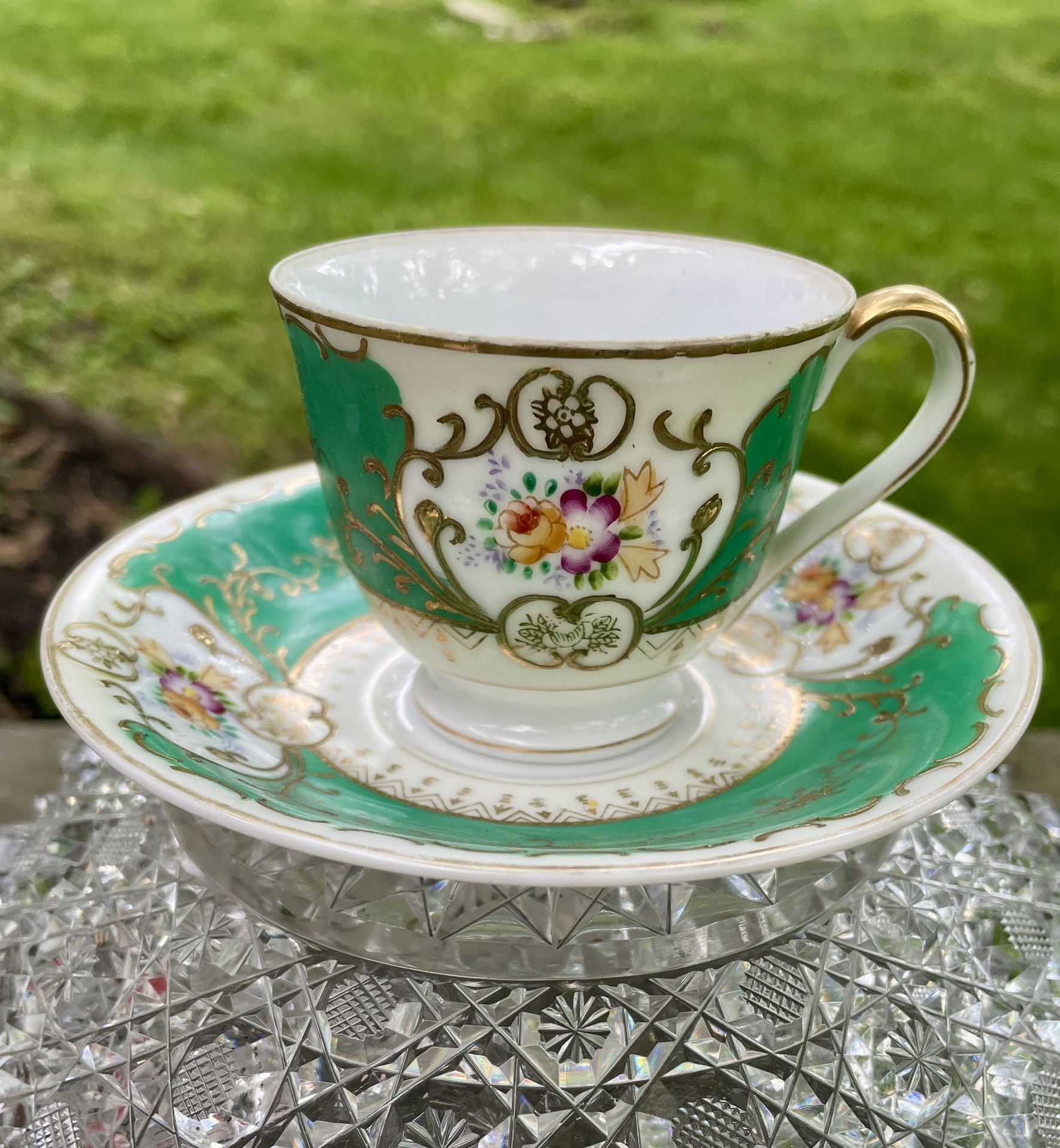 Vtg Hand Painted In Occupied Japan Green Decorated Teacup And Saucer