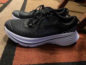 HOKA SHOES MEN’S 9.5