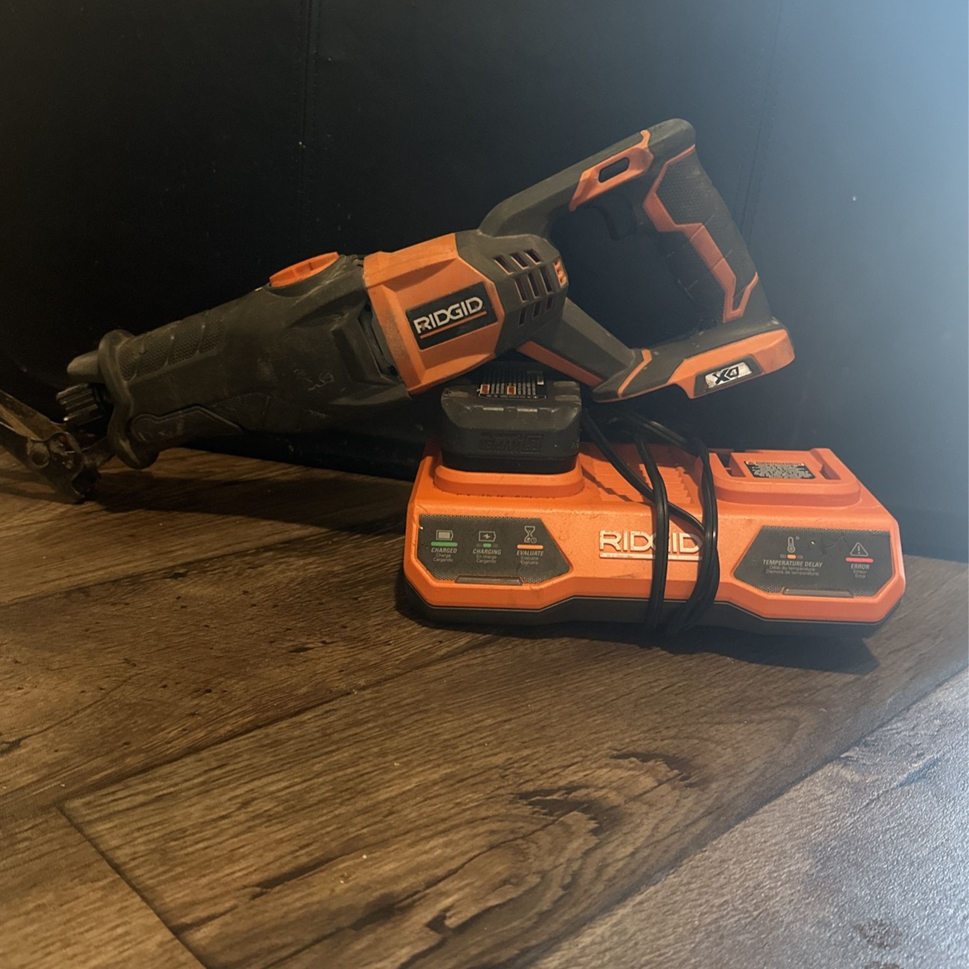 18V Brushless Cordless Reciprocating Saw (battery&dualcharger)